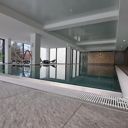 Superior Ferienapartment Latibuehl Am Am Waldrand Mit Balkon, Pool, Tiefgarage Und Abendsonne アパート