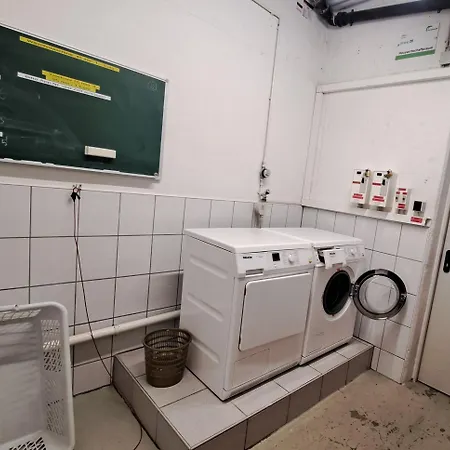 アパート Superior Ferienapartment Latibuehl Am Am Waldrand Mit Balkon, Pool, Tiefgarage Und Abendsonne