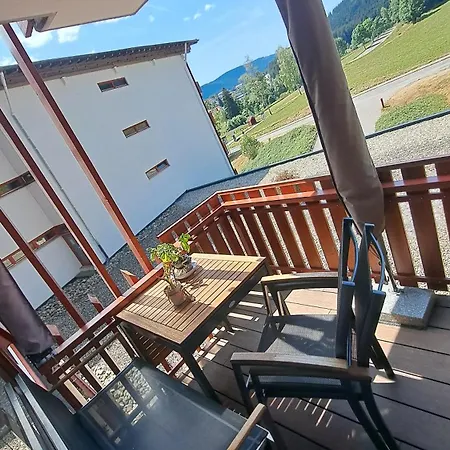 Superior Ferienapartment Latibuehl Am Am Waldrand Mit Balkon, Pool, Tiefgarage Und Abendsonne