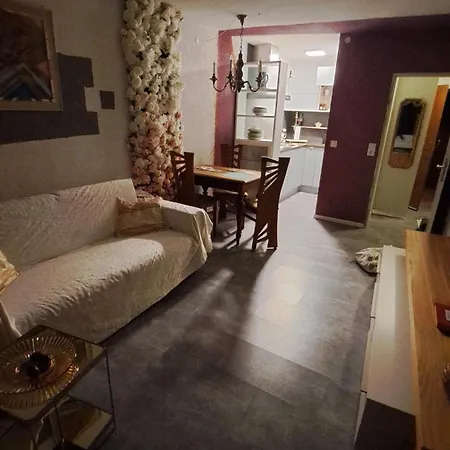 Superior Ferienapartment Latibuehl Am Am Waldrand Mit Balkon, Pool, Tiefgarage Und Abendsonne Appartement *